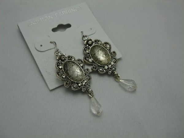 Silver Tone Earring